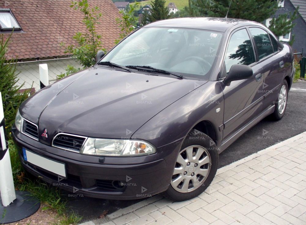 Замена лампы заднего хода Mitsubishi Carisma в Набережных Челнах Замена лампы заднего хода Mitsubishi Carisma в Набережных Челнах